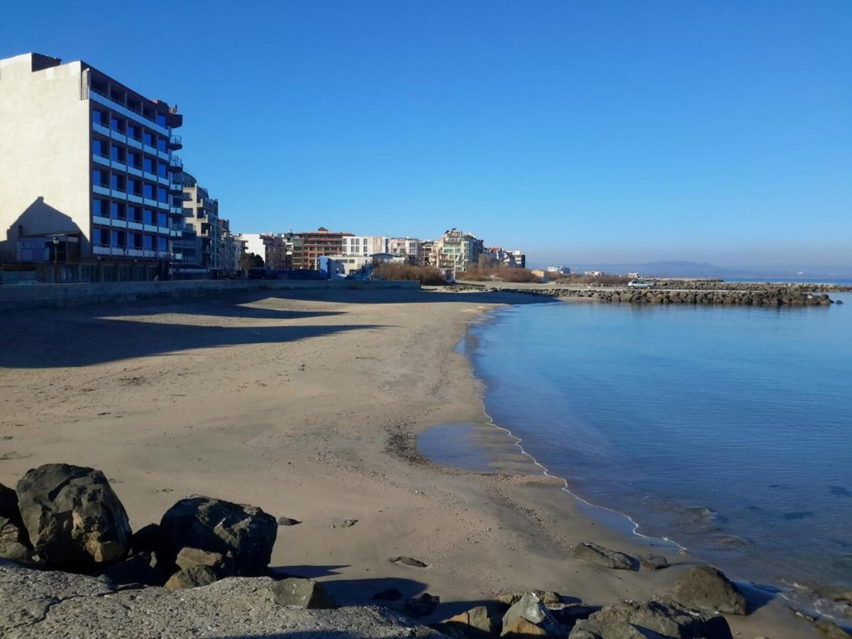 Айвазовский Парк Pomorie Ngoại thất bức ảnh